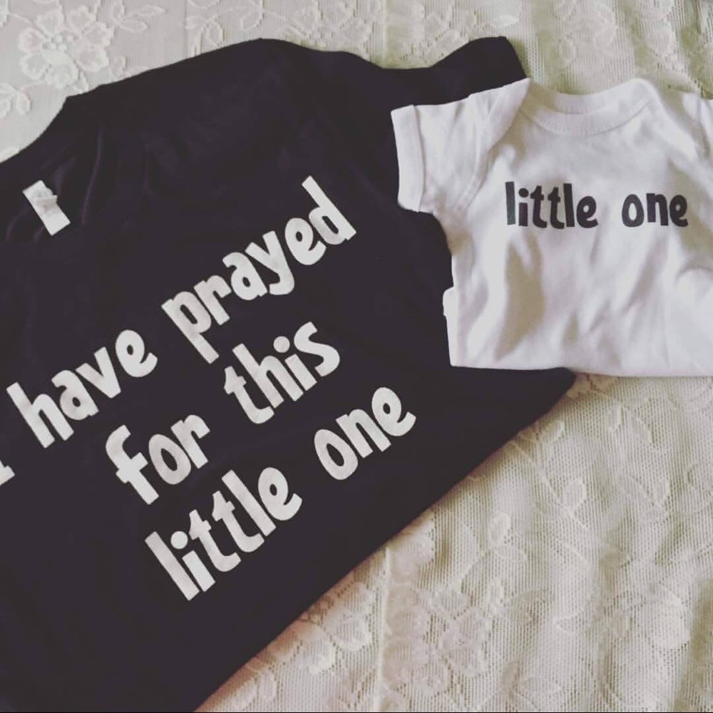 Matching mommy and me t-shirt and onesie
